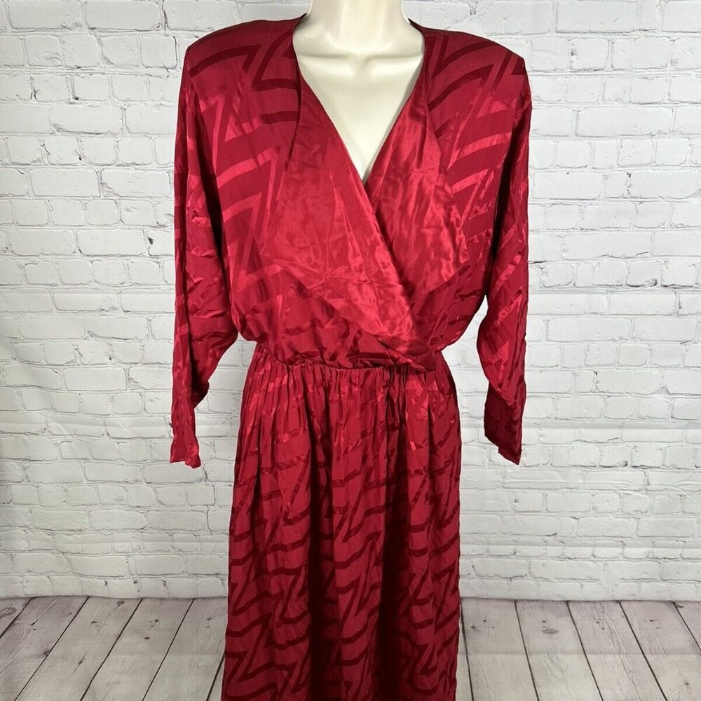 VTG Wayne Clark 100% Silk Red Shoulder Pad Blouson Drapey Chest Dress Size 12 **